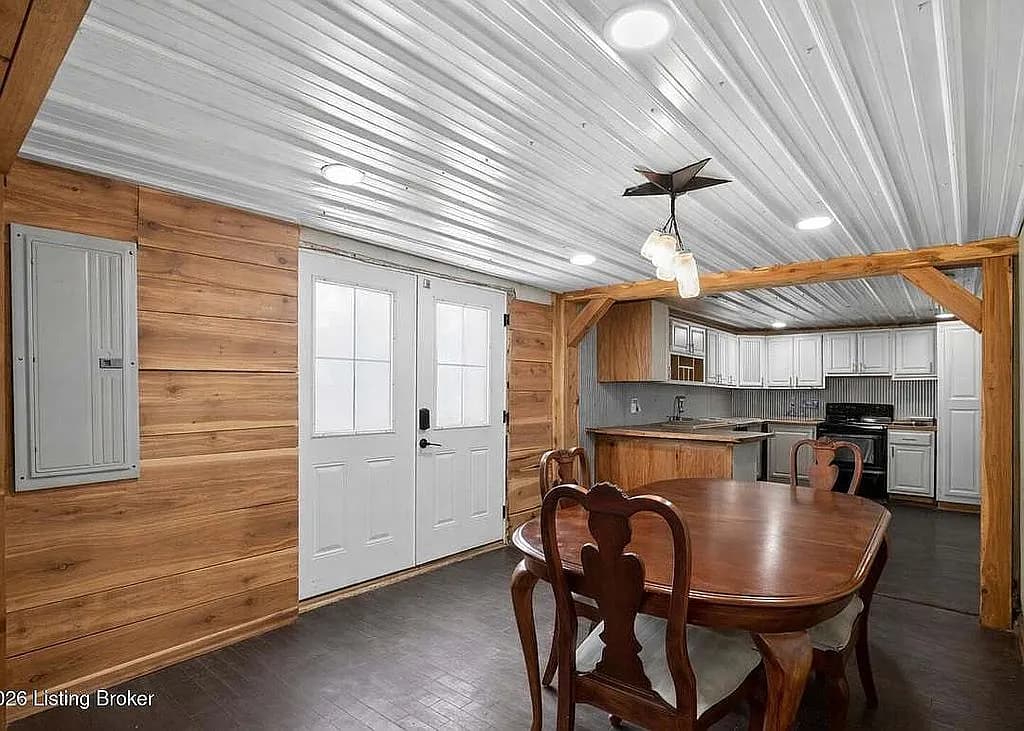 195 Morgan Road